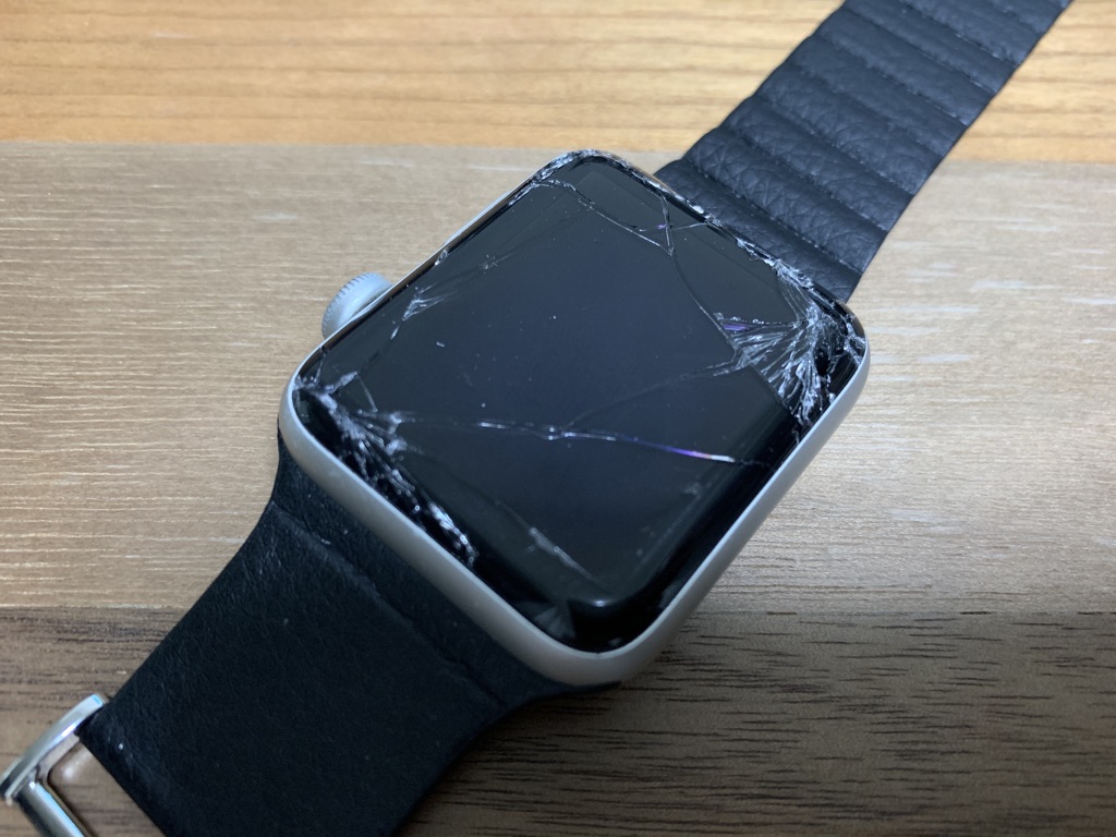 Apple Watchの画面が割れた 修理費はいくら 保証 Applecareは使えるの モノクラ